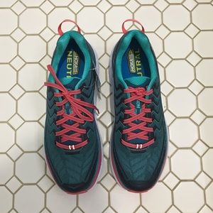 Hoka Clifton 4